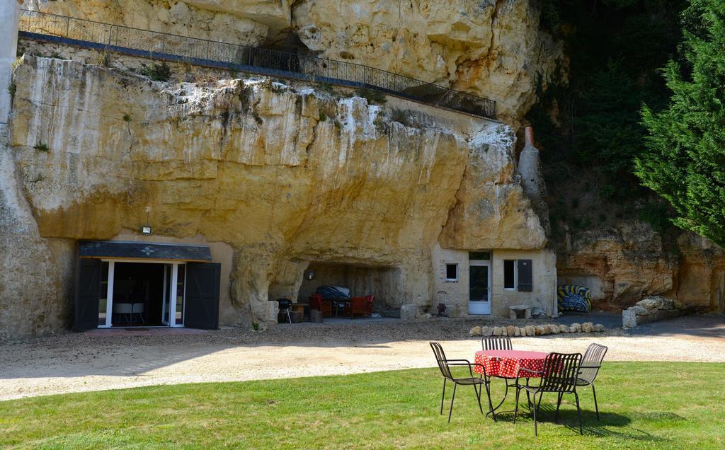 Gites Troglodytes Du Chateau De L'Etoile Vernou-sur-Brenne Room photo